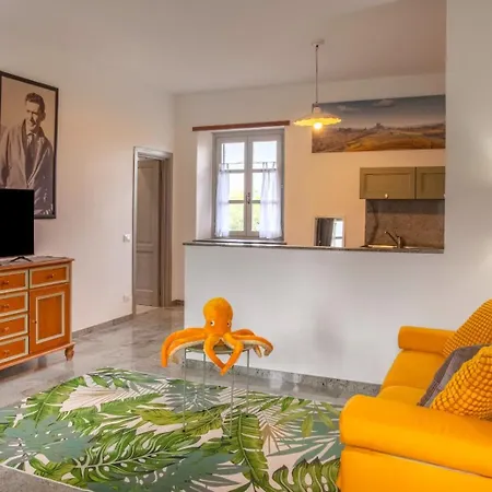 Casa Nelle Langhe A Serralunga d'Alba