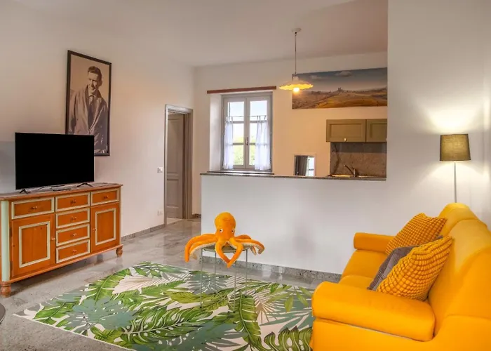 Casa Nelle Langhe A Серралунга-д'Альба